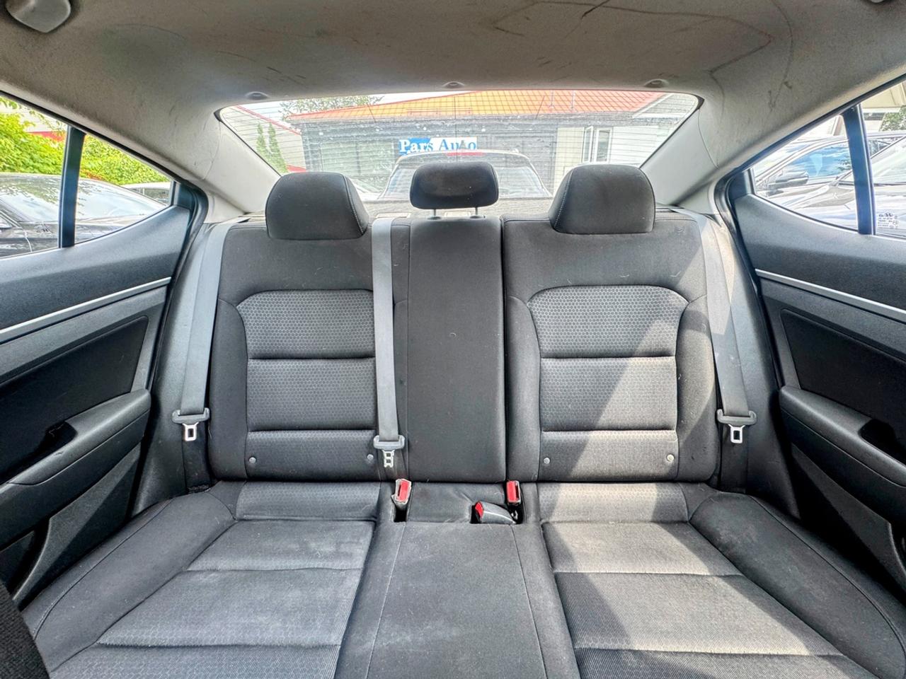 2017 Hyundai Elantra GL Photo