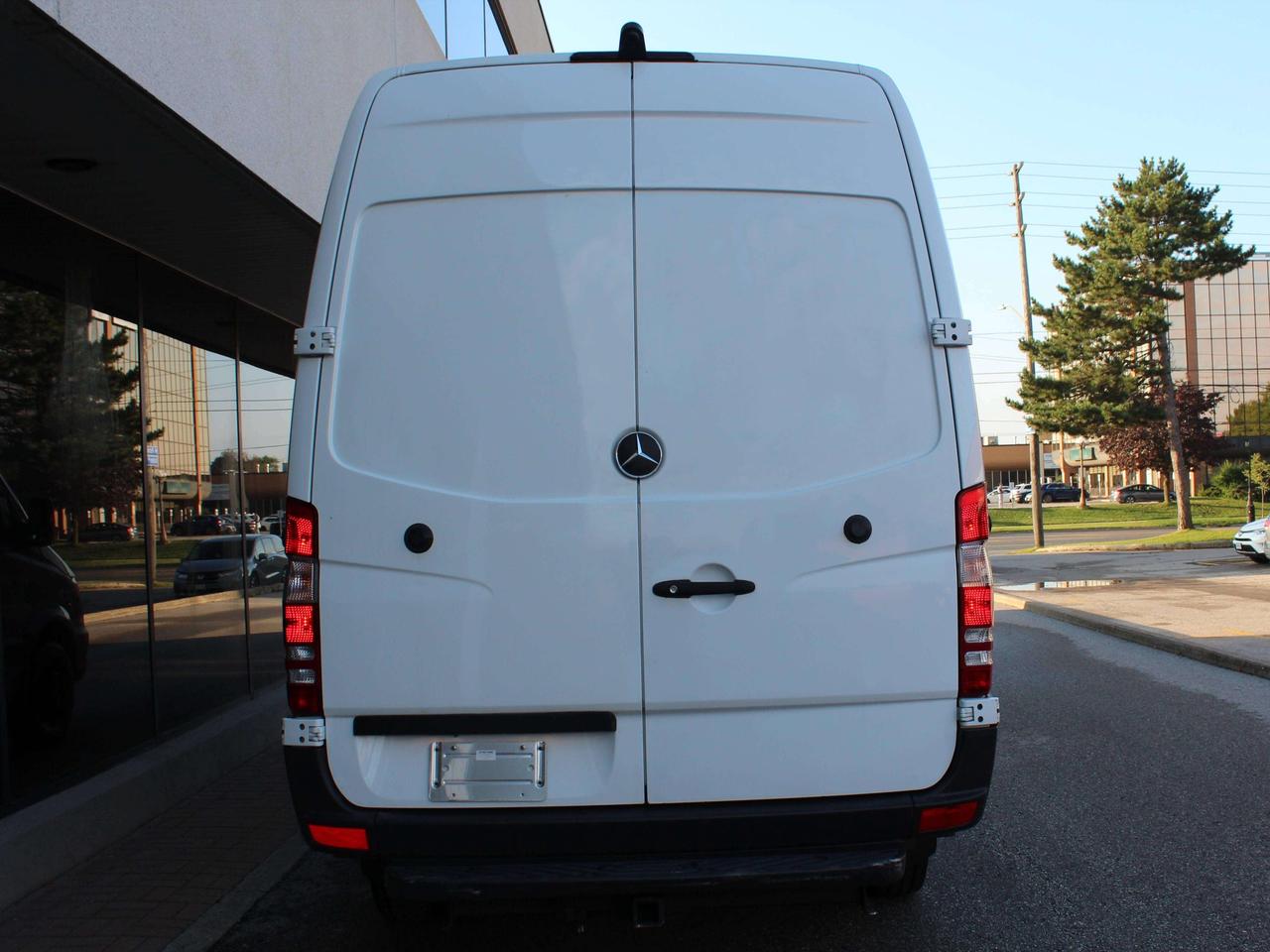 2015 Mercedes-Benz Sprinter 3500 - "DUALLYS" - "3.0L DIESEL" Photo