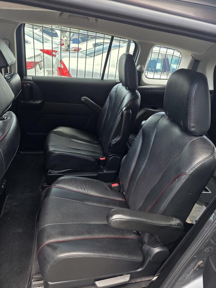 2014 Mazda MAZDA5 Grand Touring Photo