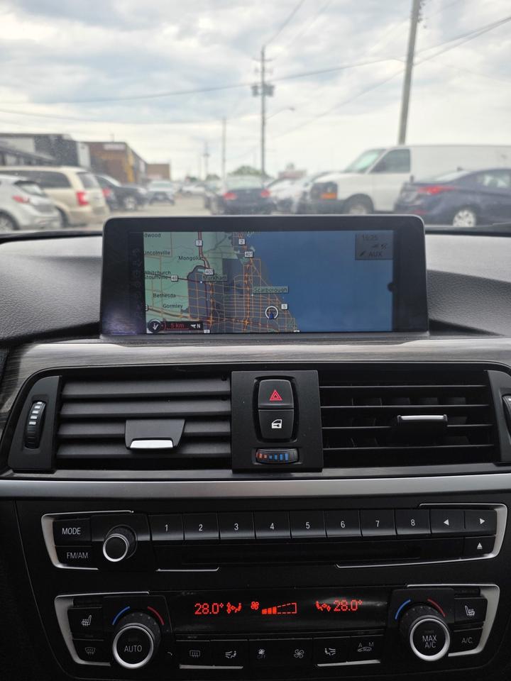 2013 BMW 3-Series 328i xDrive Photo