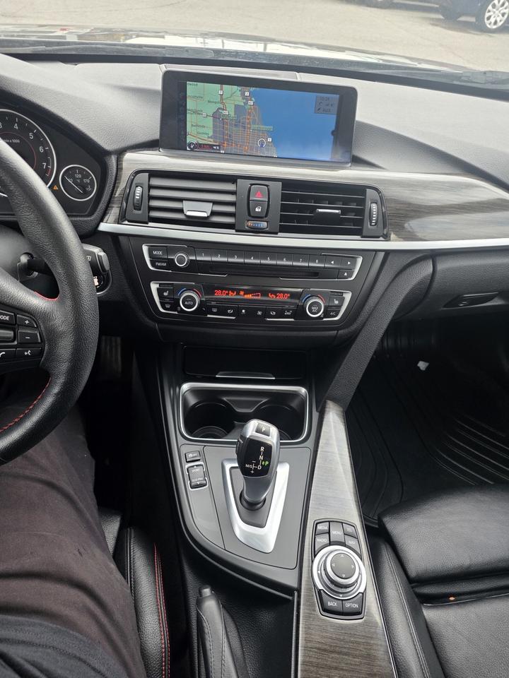 2013 BMW 3-Series 328i xDrive Photo