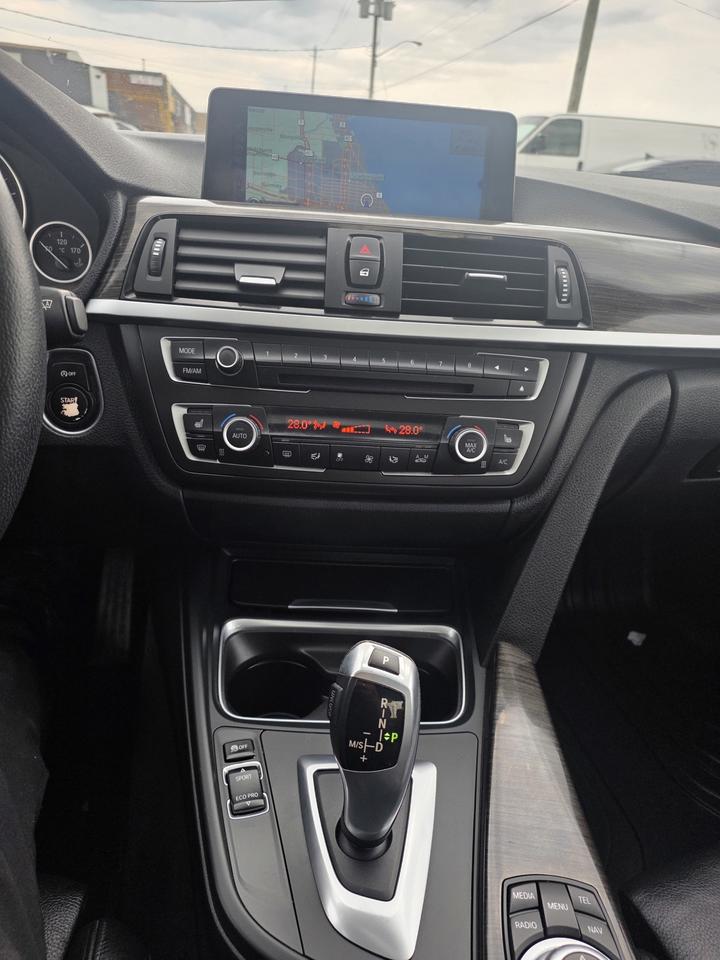 2013 BMW 3-Series 328i xDrive Photo