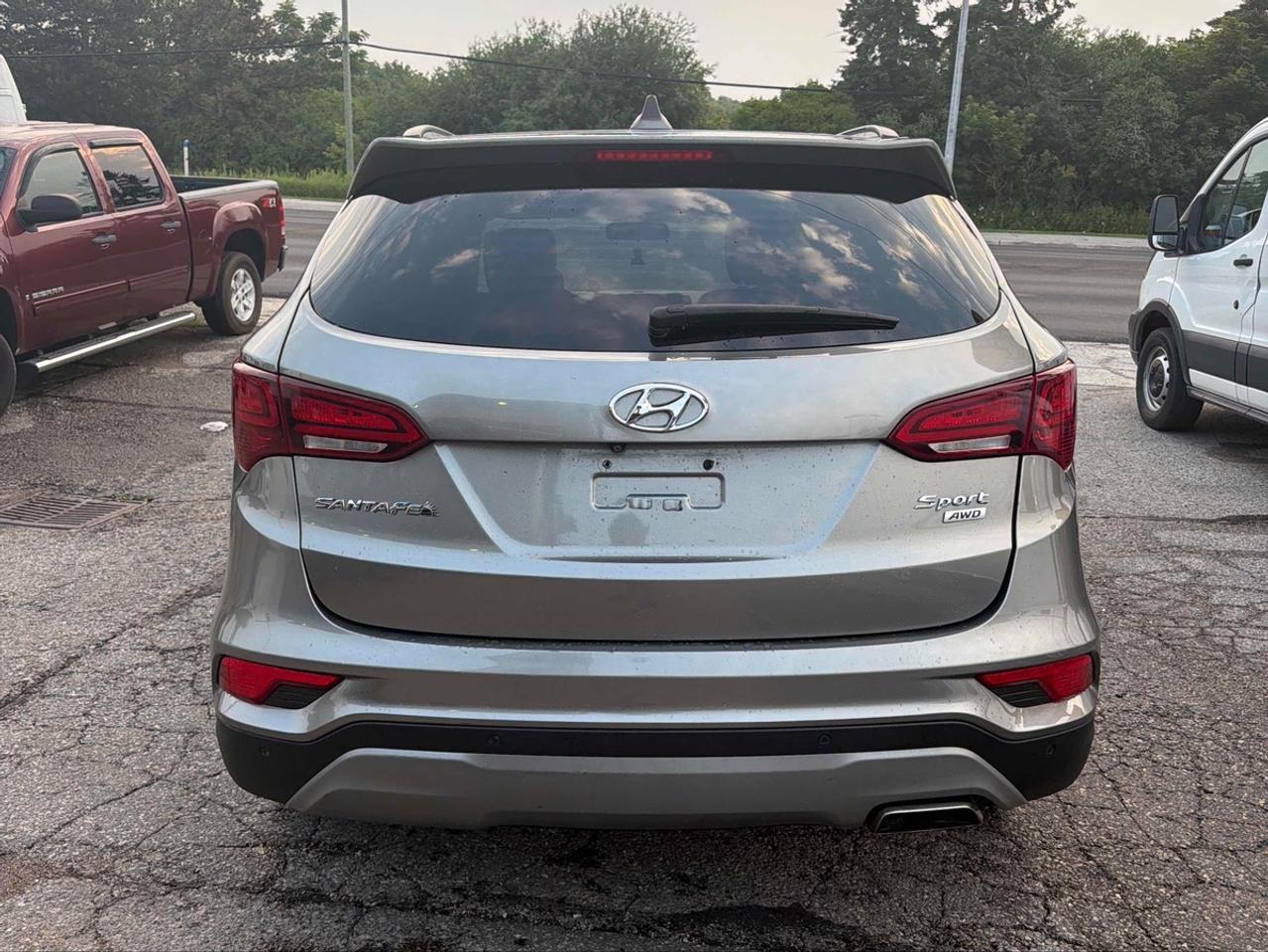 2017 Hyundai Santa Fe SPORT Photo