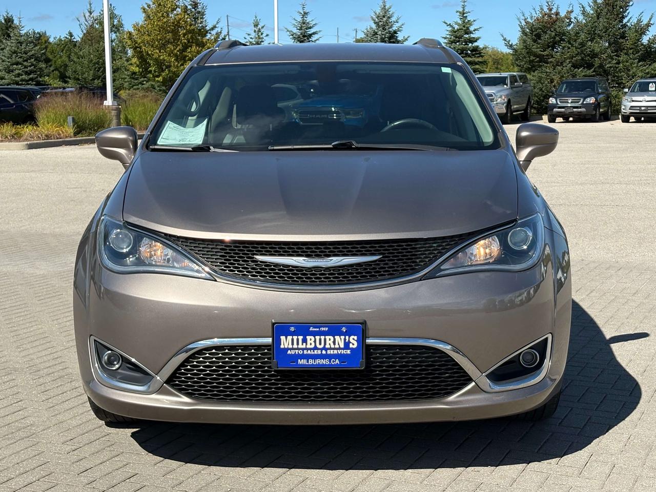 2018 Chrysler Pacifica Touring-L Plus Leather Heated Seats/Steering Wheel Photo