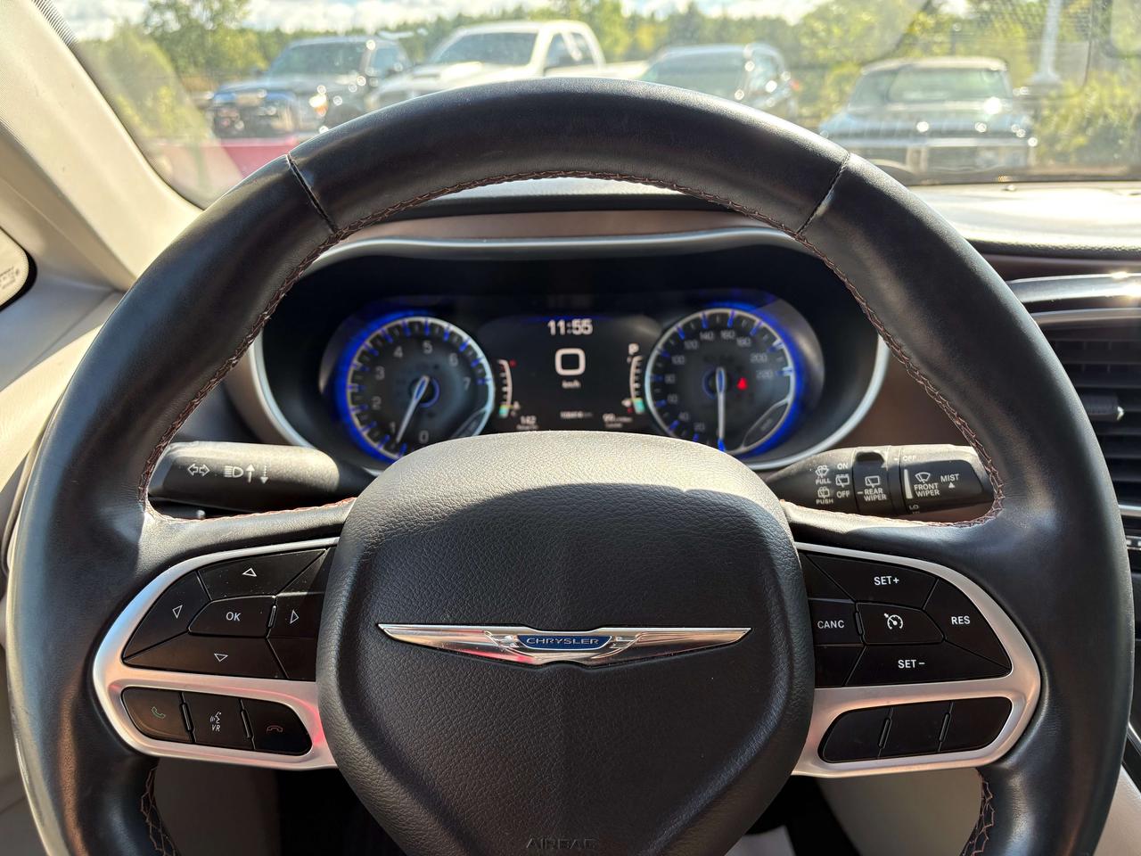 2018 Chrysler Pacifica Touring-L Plus Leather Heated Seats/Steering Wheel Photo
