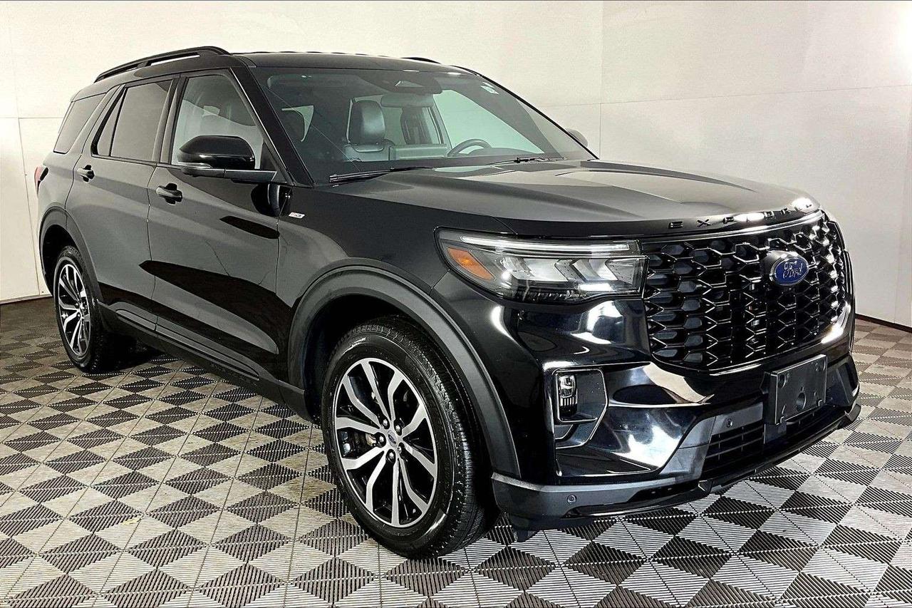 2025 Ford Explorer ST-Line 4WD Photo