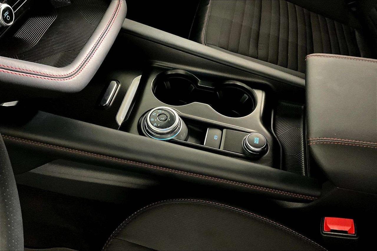 2025 Ford Explorer ST-Line 4WD Photo