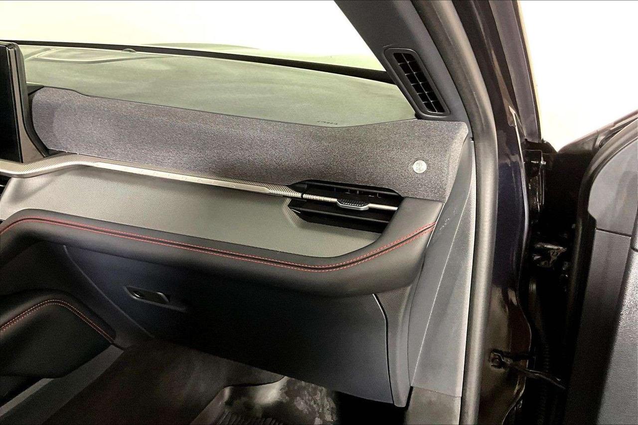 2025 Ford Explorer ST-Line 4WD Photo