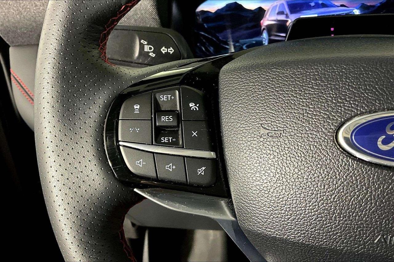2025 Ford Explorer ST-Line 4WD Photo