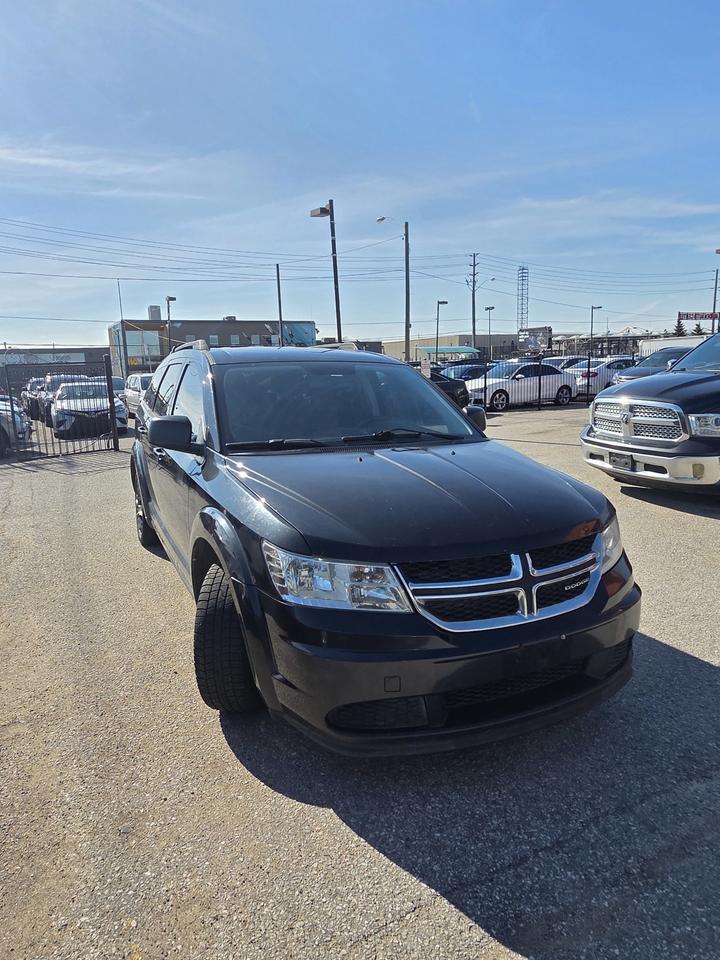 2012 Dodge Journey SE Photo