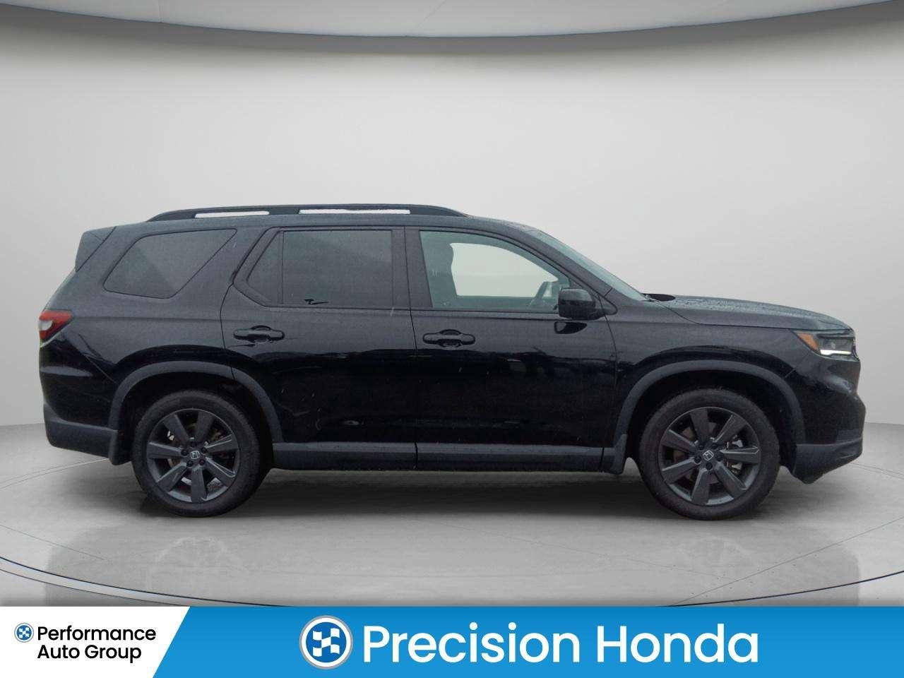 2025 Honda Pilot Sport 8 Pass  CarPlay Heated Seats Photo