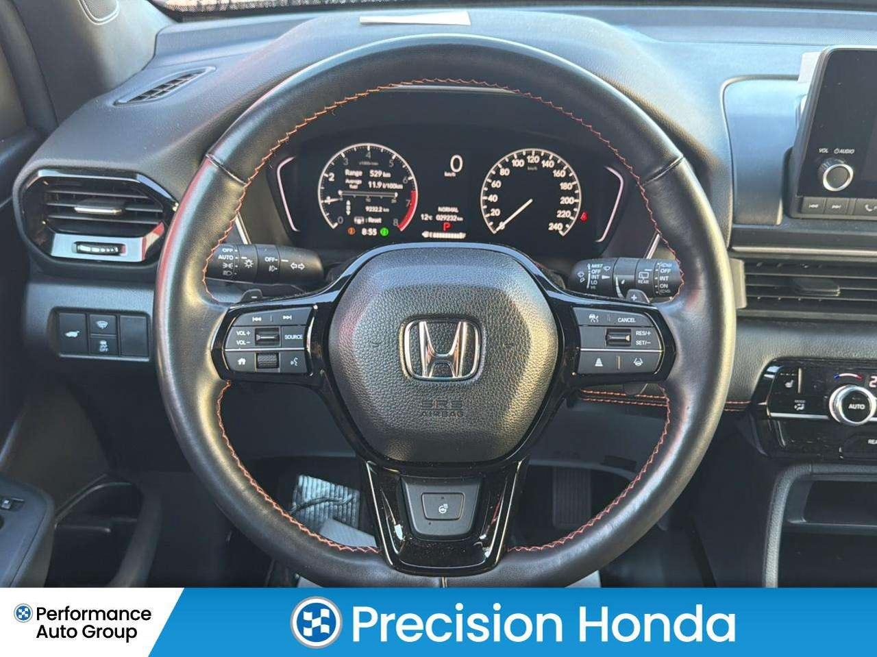 2025 Honda Pilot Sport 8 Pass  CarPlay Heated Seats Photo