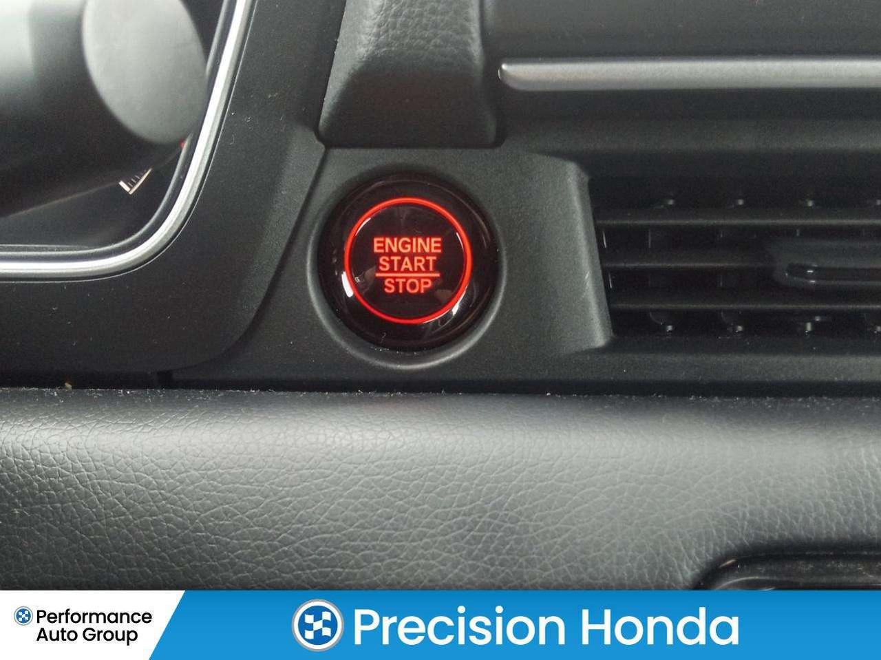 2025 Honda Pilot Sport 8 Pass  CarPlay Heated Seats Photo