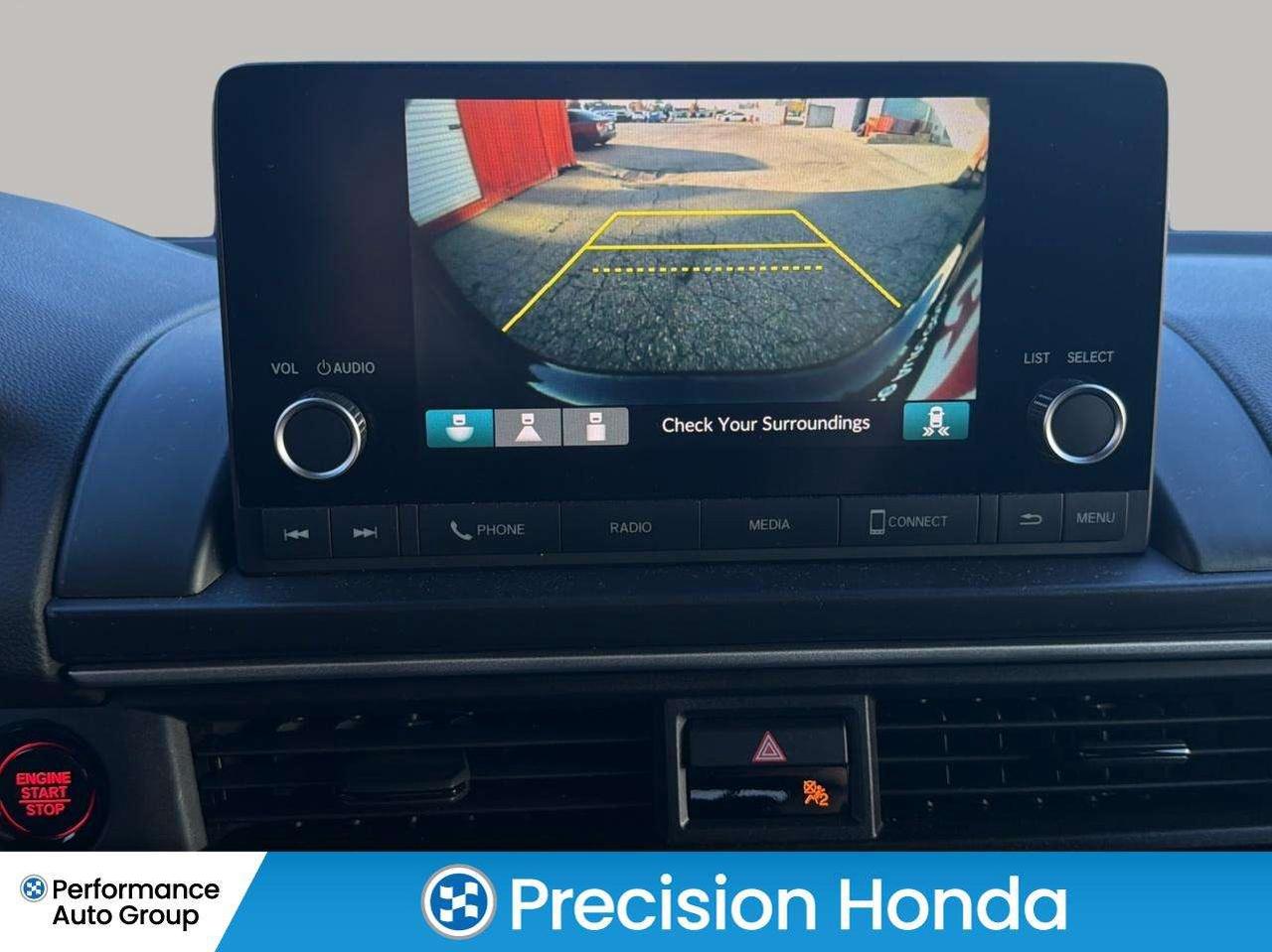2025 Honda Pilot Sport 8 Pass  CarPlay Heated Seats Photo