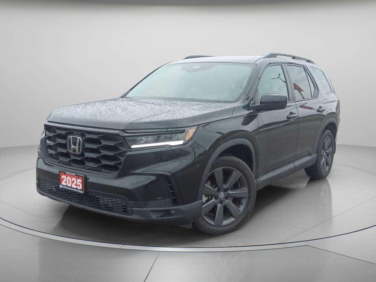 2025 Honda Pilot Sport 8 Pass  CarPlay Heated Seats Photo