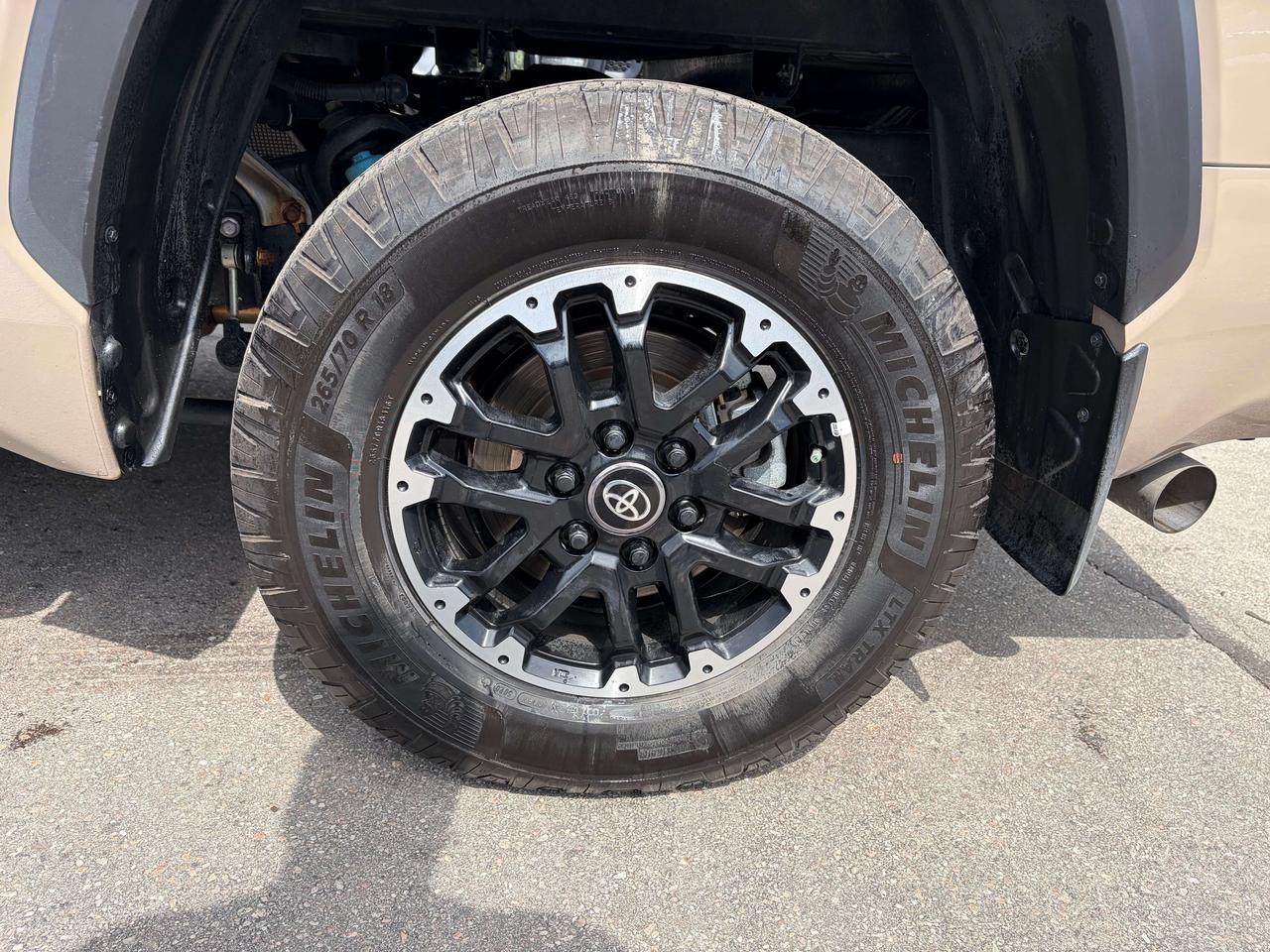 2026 Toyota Tundra SR TRD Off Road CrewMax 4x4 Clean CARFAX Heated S Photo