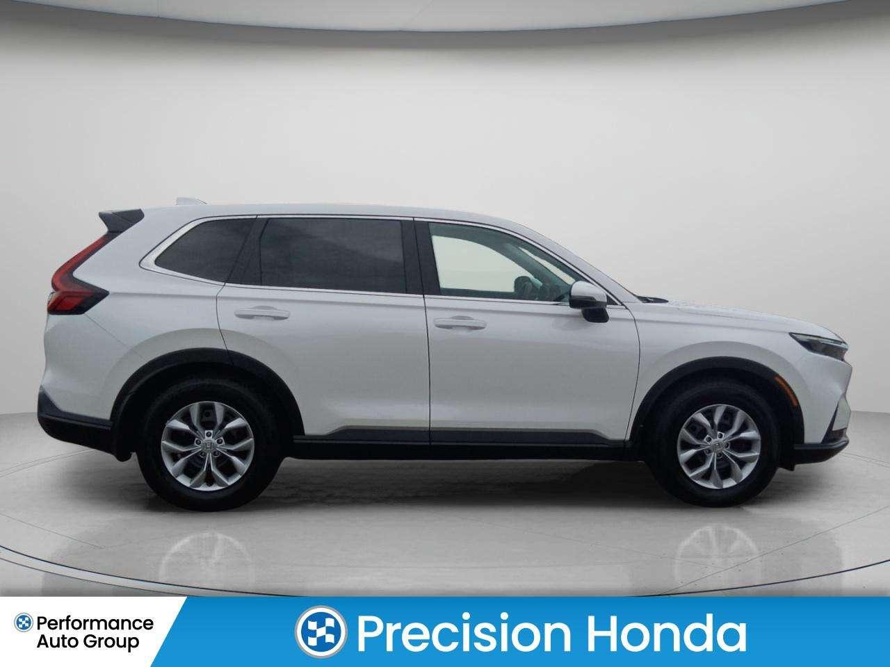 2025 Honda CR-V LX Photo3