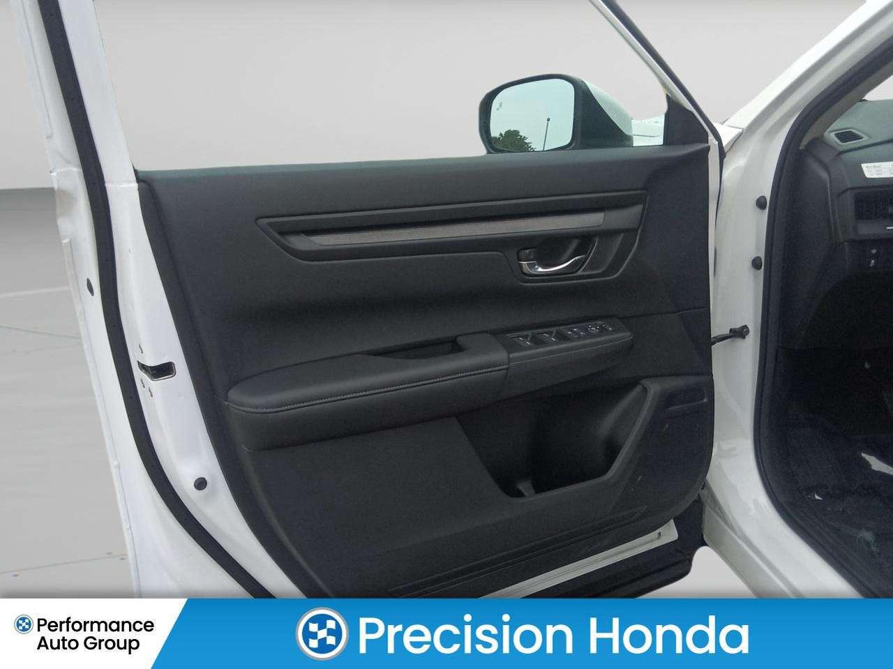 2025 Honda CR-V LX Photo