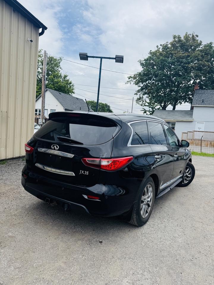 2013 Infiniti JX35  Photo