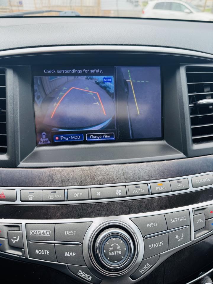 2013 Infiniti JX35  Photo