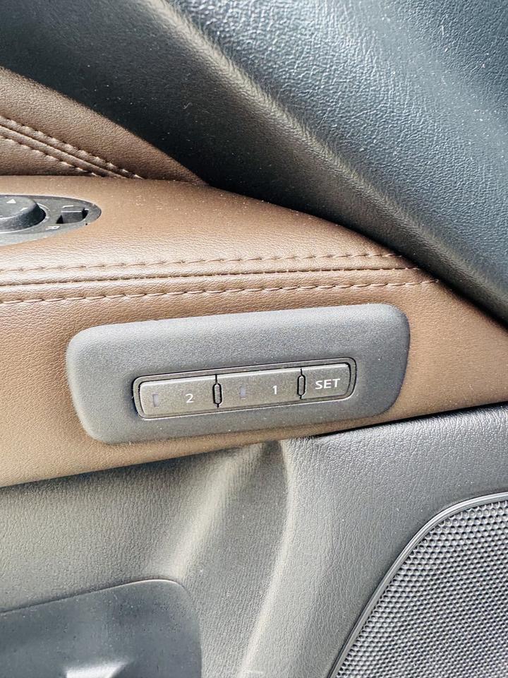 2013 Infiniti JX35  Photo