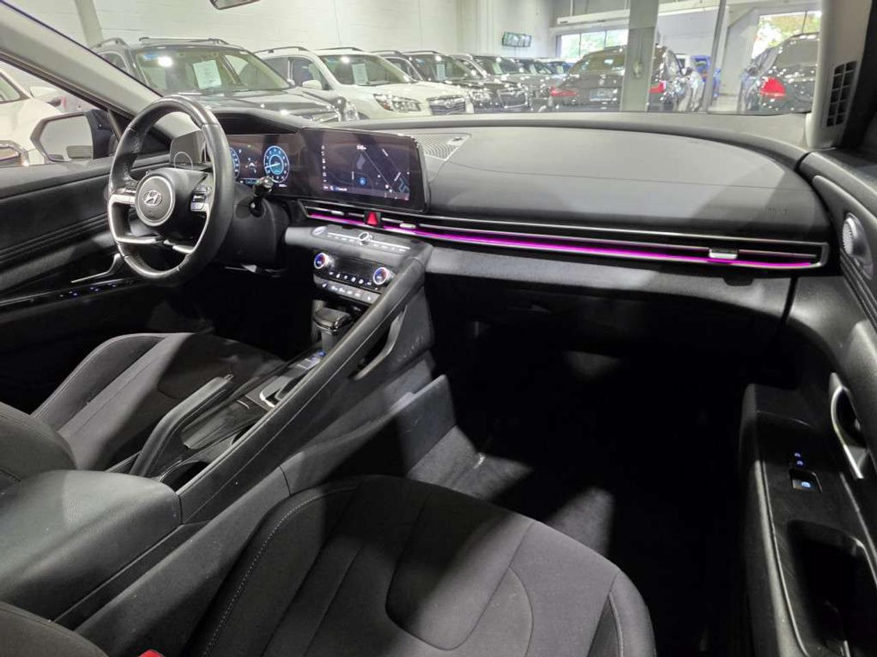 2023 Hyundai Elantra Preferred w/Tech No Accidents Sunroof Navigation Backup Camera Photo