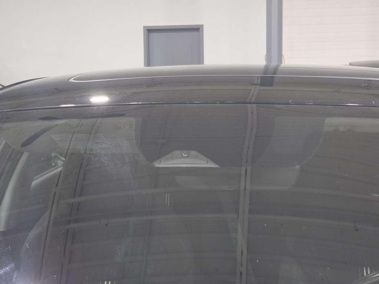 2023 Hyundai Elantra Preferred w/Tech No Accidents Sunroof Navigation Backup Camera Photo