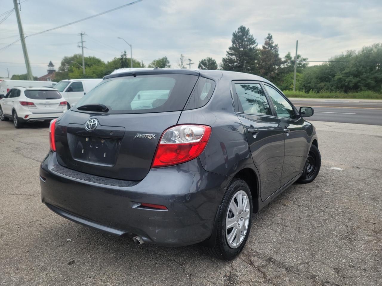 2012 Toyota Matrix 4dr Wgn Photo
