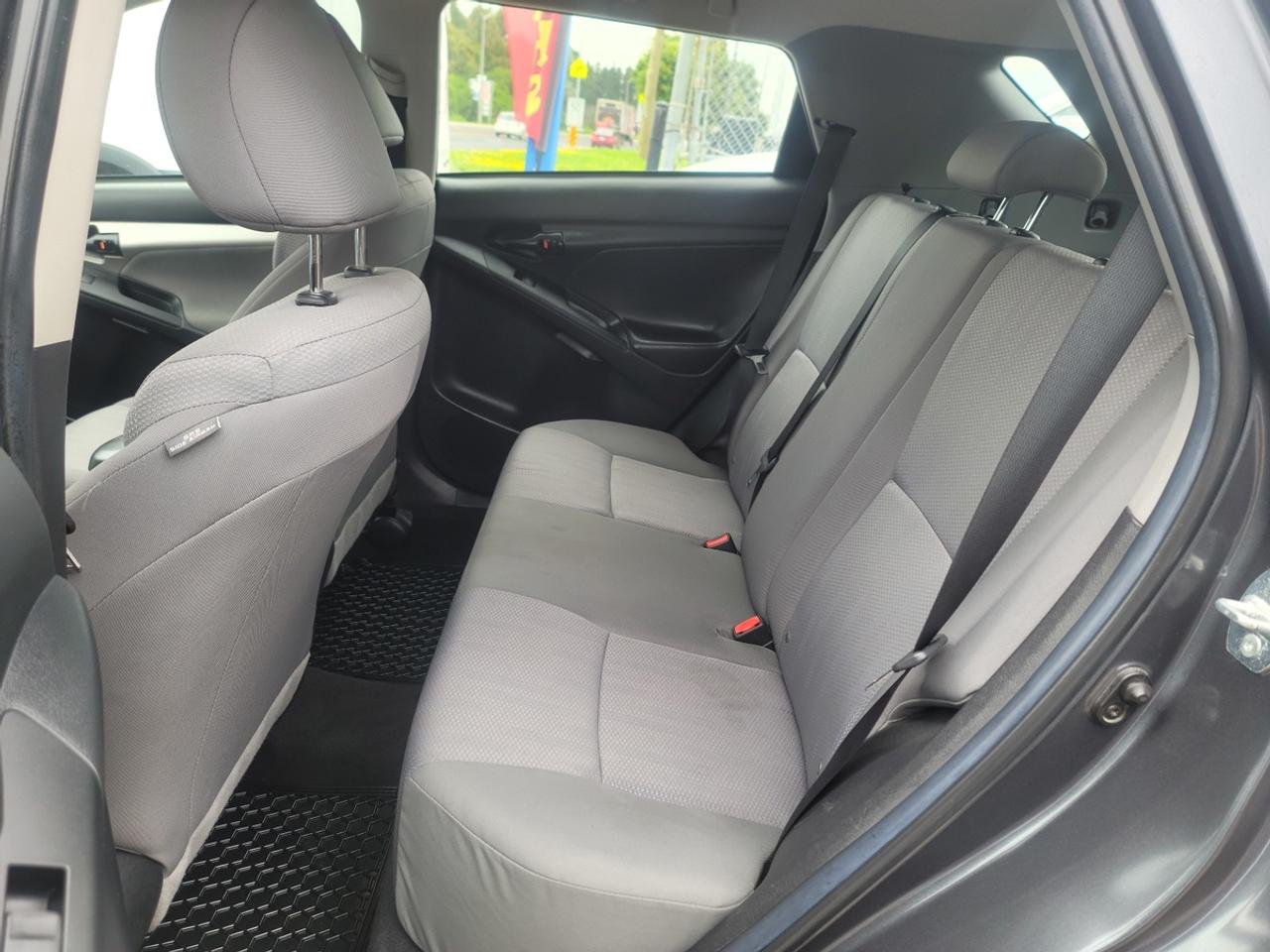 2012 Toyota Matrix 4dr Wgn Photo