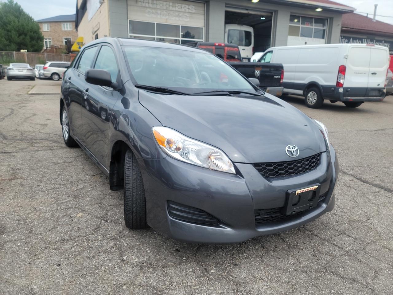 2012 Toyota Matrix 4dr Wgn Photo