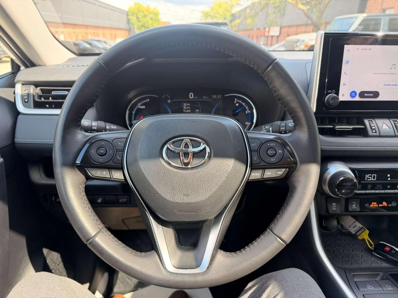 2025 Toyota RAV4 Hybrid XLE AWD PREMIUM, LEATHER, SUNROOF Photo