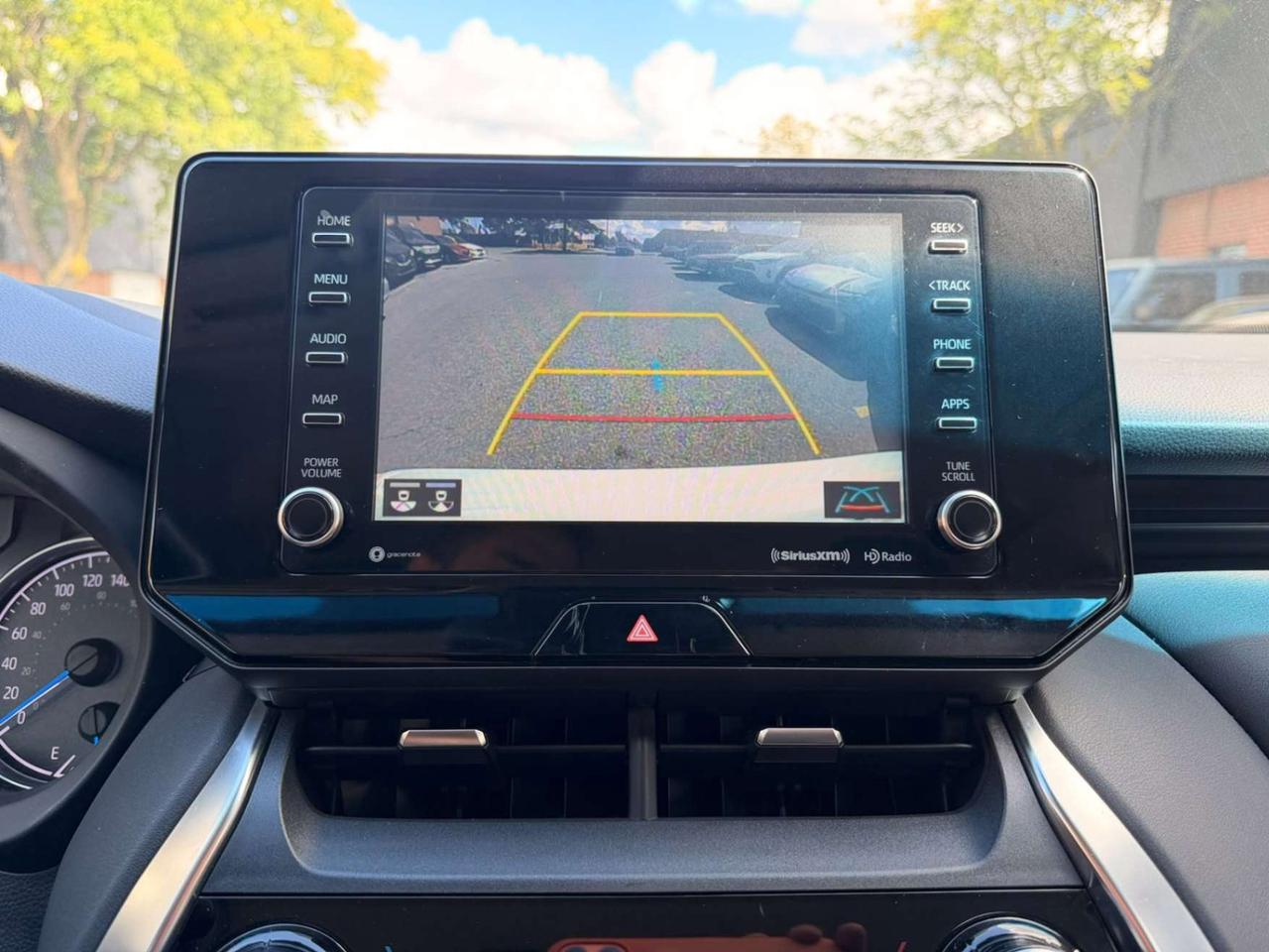 2025 Toyota RAV4 Hybrid XLE AWD PREMIUM, LEATHER, SUNROOF Photo