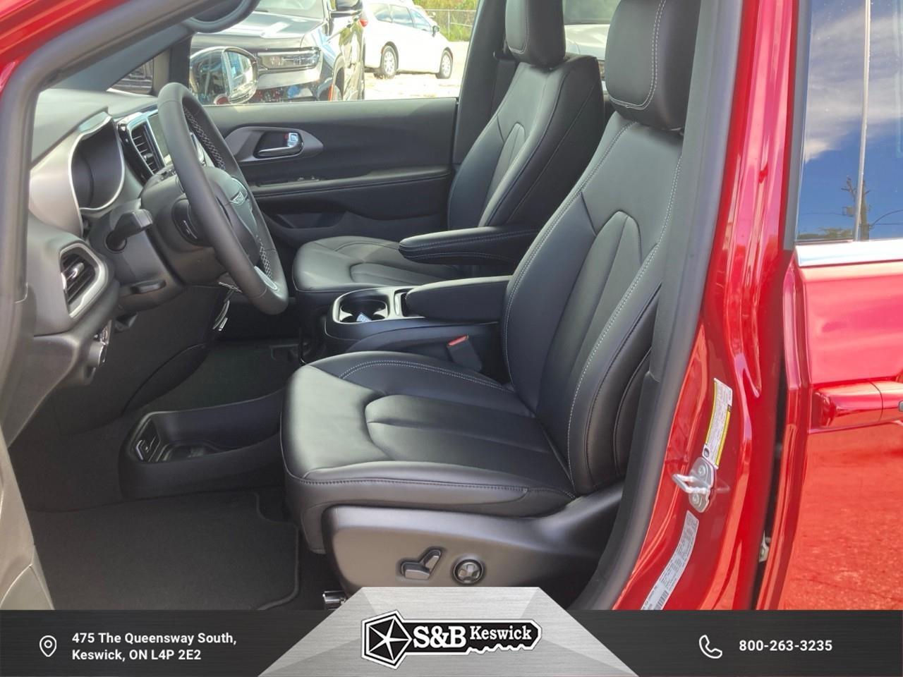 2027 Chrysler Grand Caravan SXT Front-Wheel Drive Passenger Van Photo