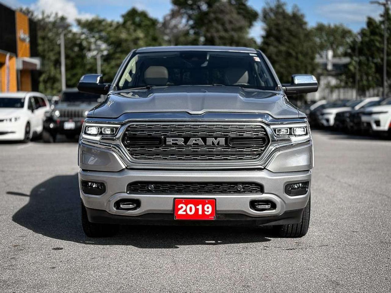 2019 RAM 1500 Limited   CREW   HEMI   LEVEL 1   PANO ROOF   TOW GROUP   HITCH Photo5
