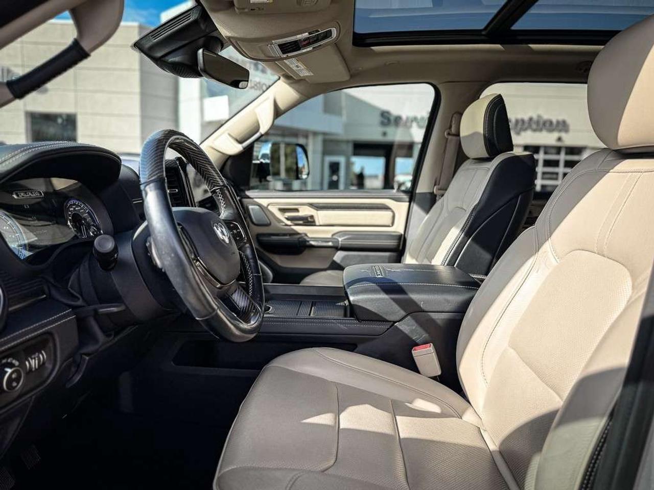 2019 RAM 1500 Limited   CREW   HEMI   LEVEL 1   PANO ROOF   TOW GROUP   HITCH Photo