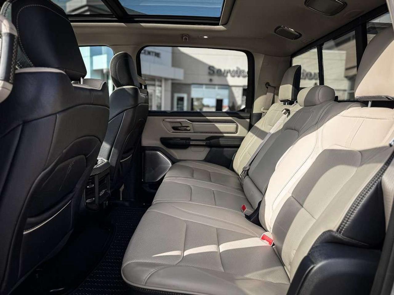 2019 RAM 1500 Limited   CREW   HEMI   LEVEL 1   PANO ROOF   TOW GROUP   HITCH Photo