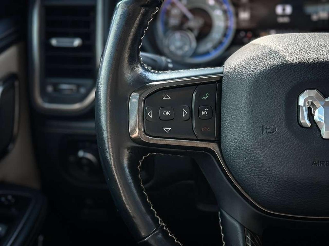 2019 RAM 1500 Limited   CREW   HEMI   LEVEL 1   PANO ROOF   TOW GROUP   HITCH Photo