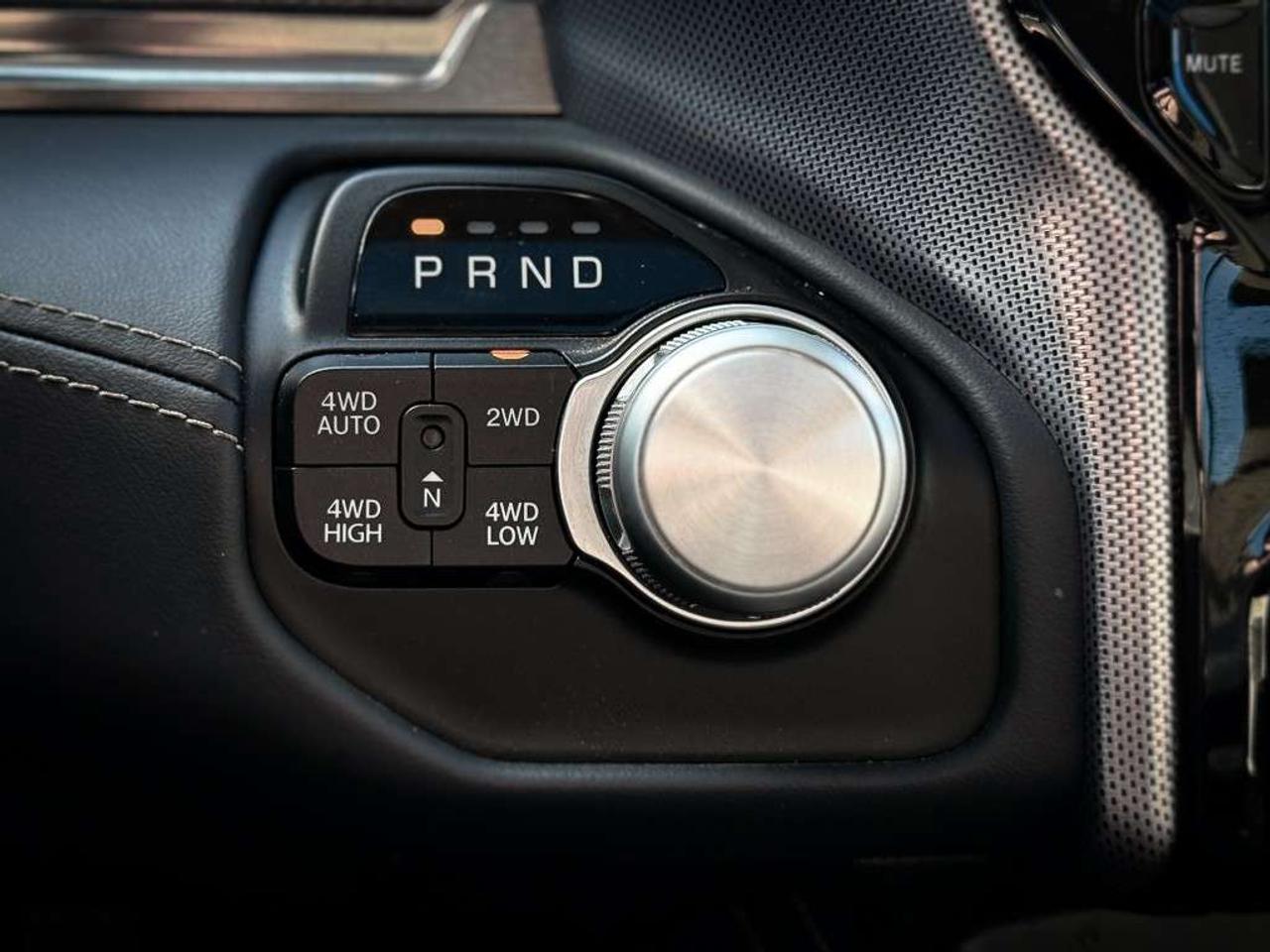 2019 RAM 1500 Limited   CREW   HEMI   LEVEL 1   PANO ROOF   TOW GROUP   HITCH Photo