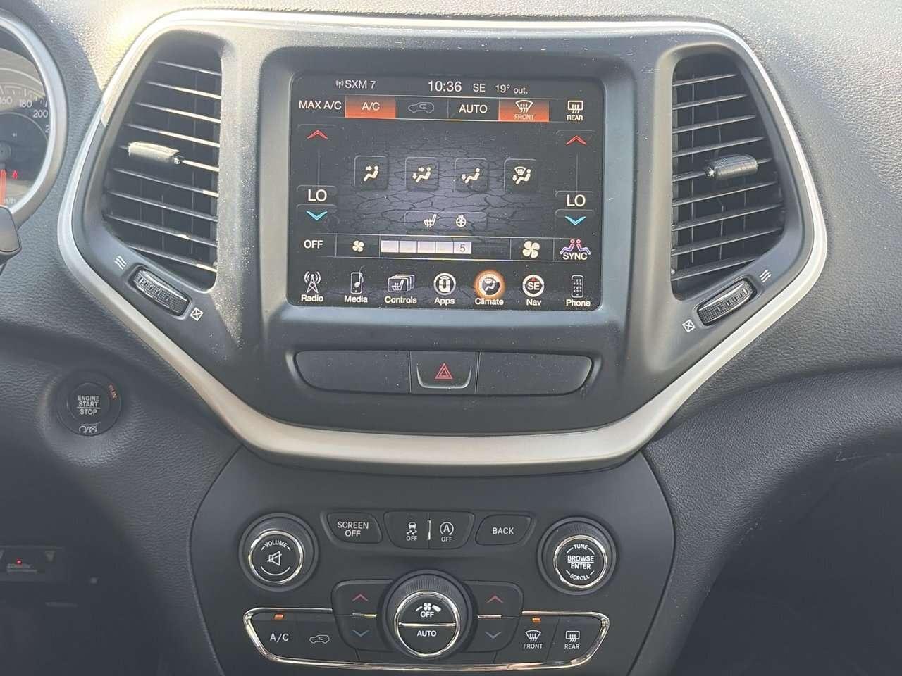 2018 Jeep Cherokee 4x4 Trailhawk PANORAMIC SUNROOF   HEATED LEATHER Photo