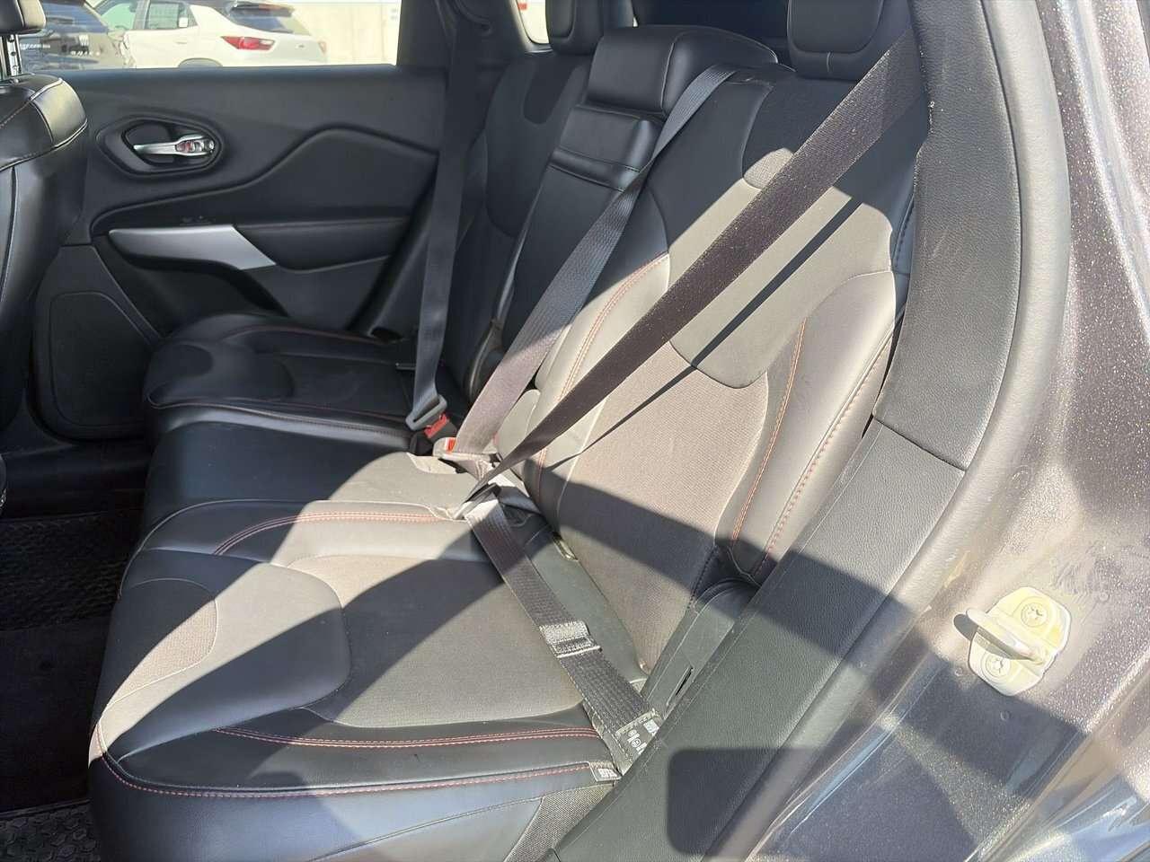 2018 Jeep Cherokee 4x4 Trailhawk PANORAMIC SUNROOF   HEATED LEATHER Photo