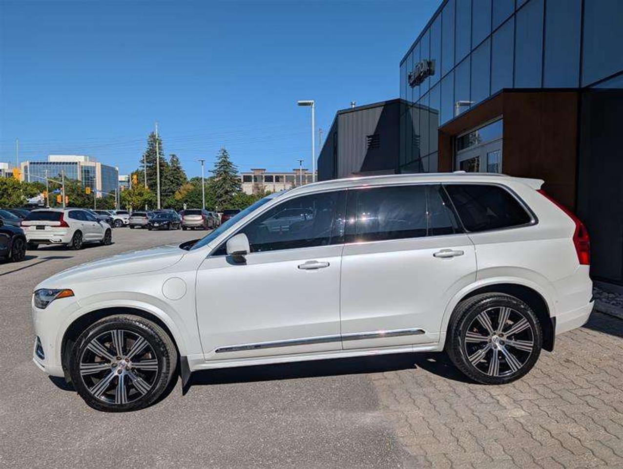 2022 Volvo XC90 T8 Inscription Ext Range   B&W   Air Susp   Clean Photo
