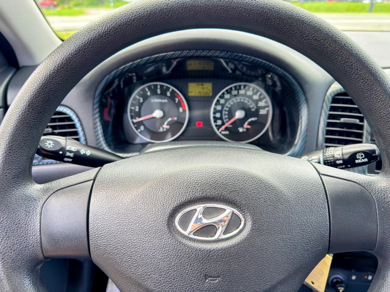 2007 Hyundai Accent GS Photo