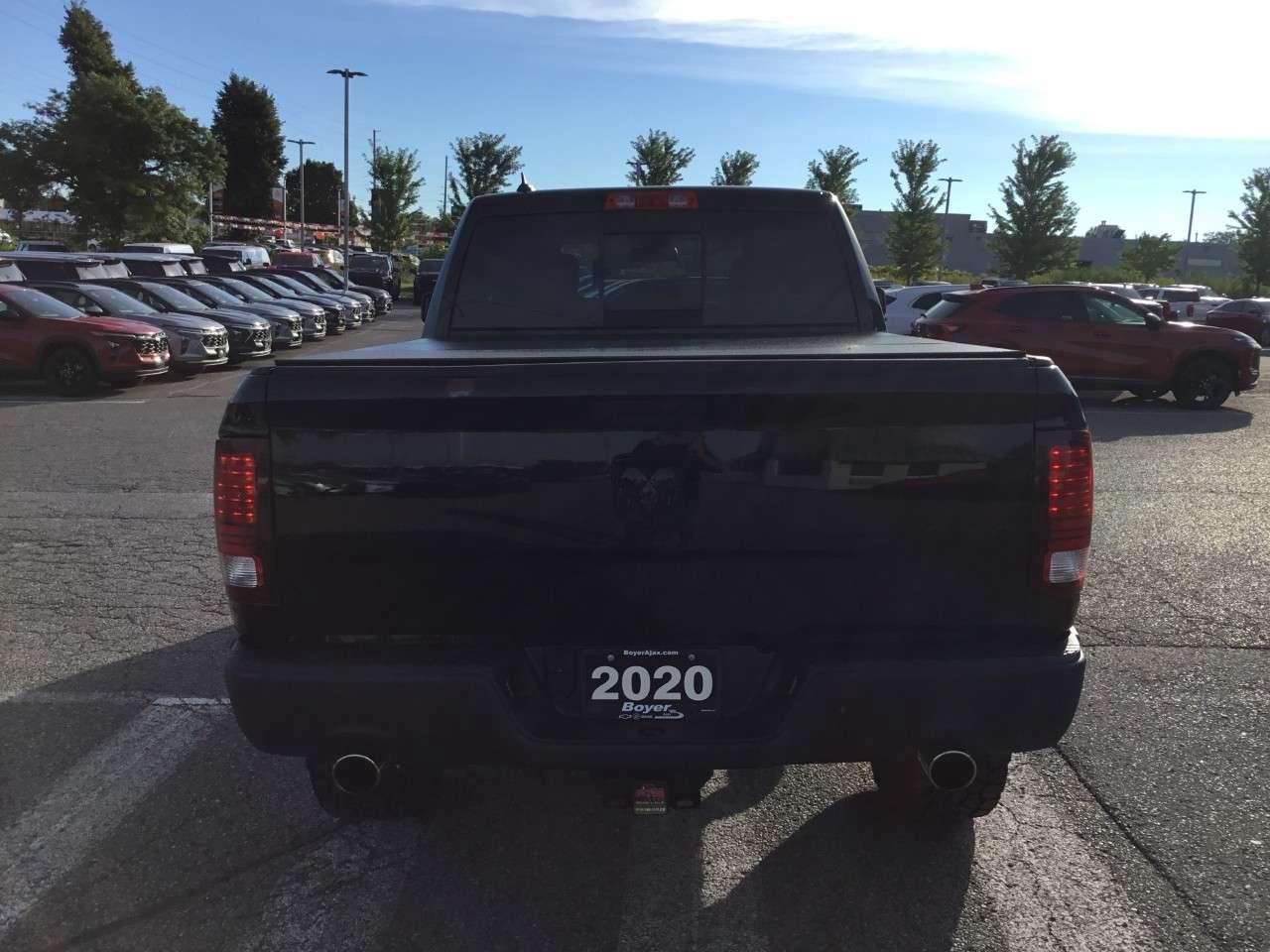 2020 RAM 1500 Warlock 4x4 Quad Cab 6'4 Box Photo3