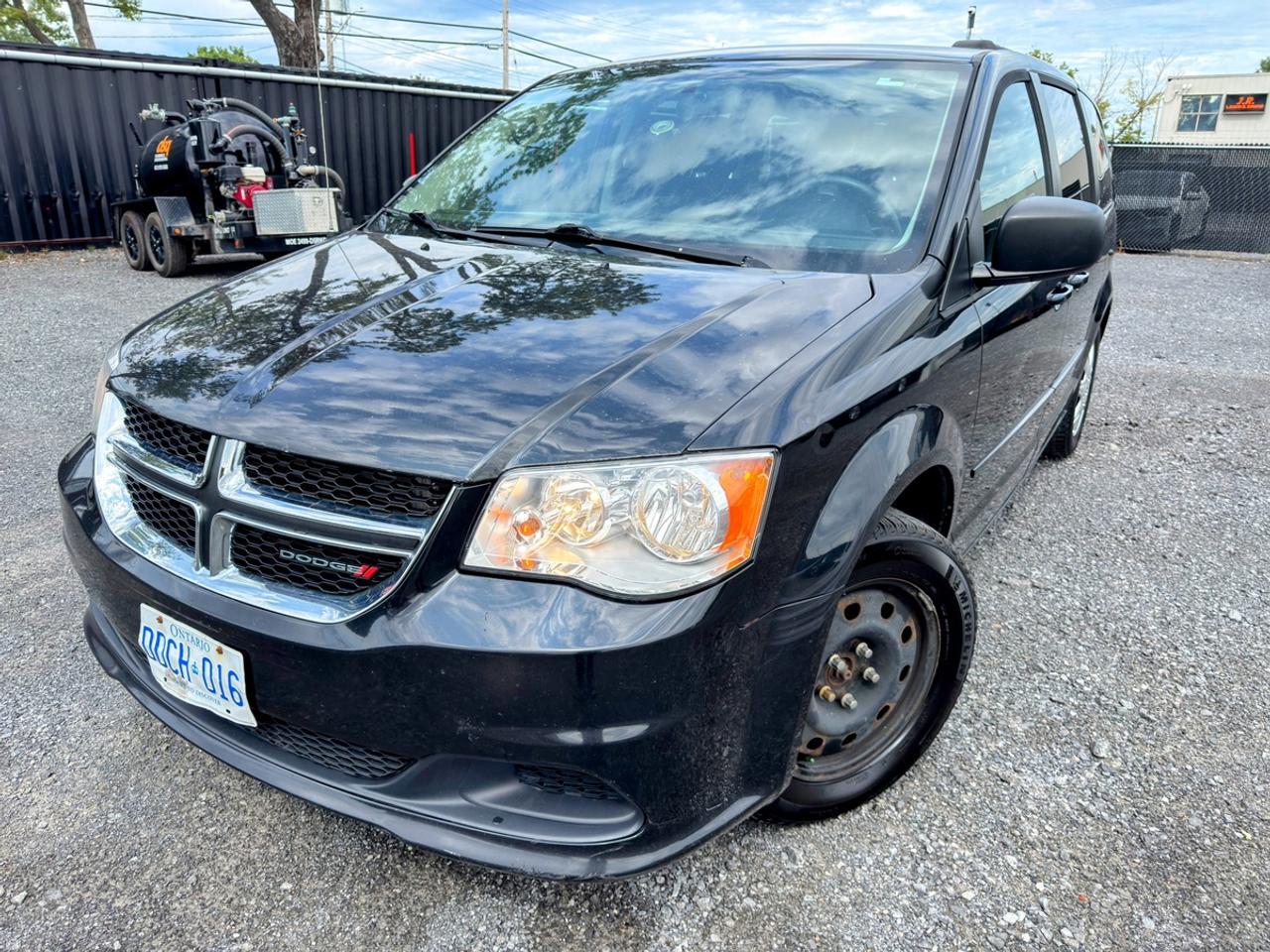 2016 Dodge Grand Caravan SXT Photo