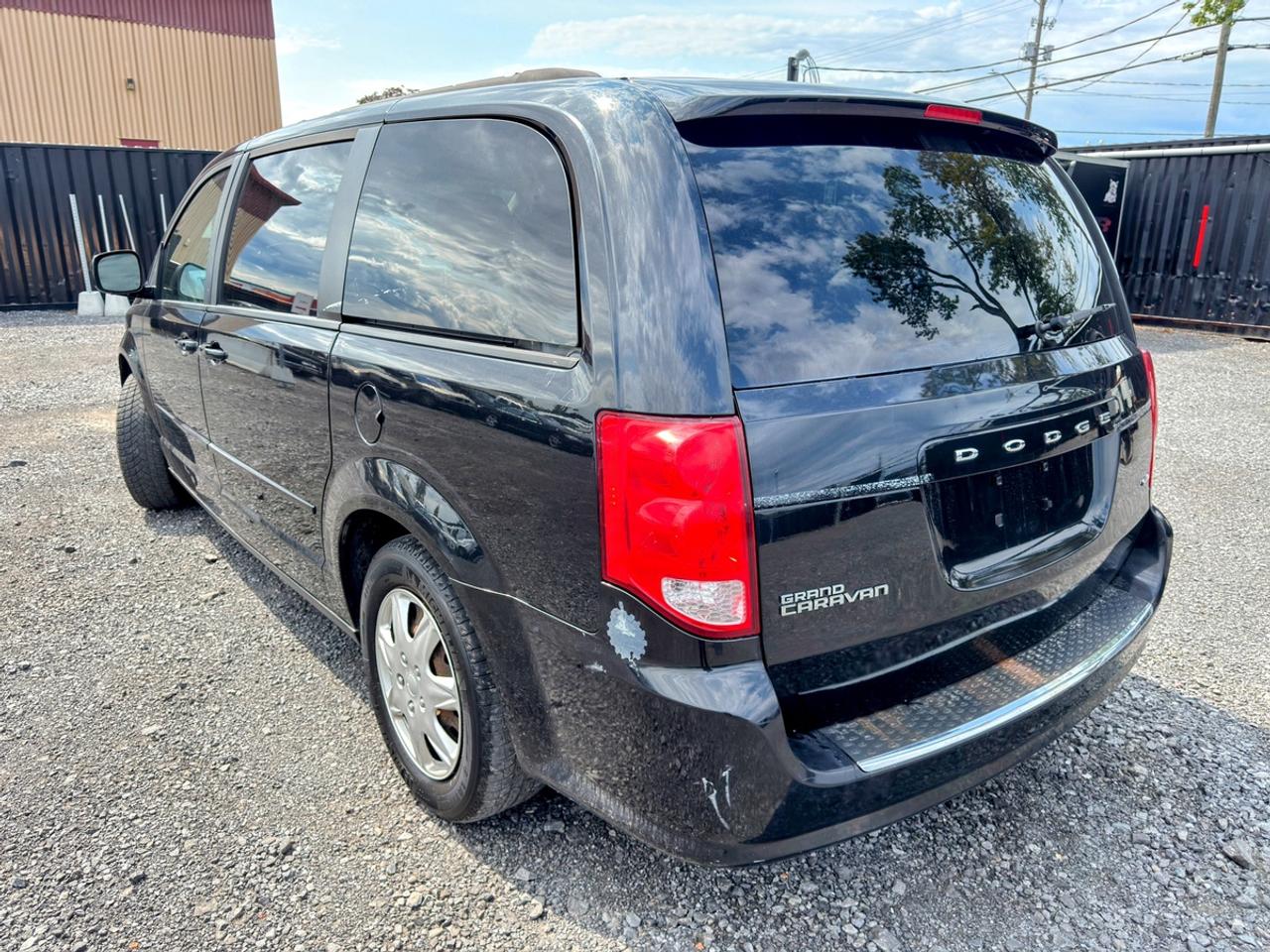 2016 Dodge Grand Caravan SXT Photo