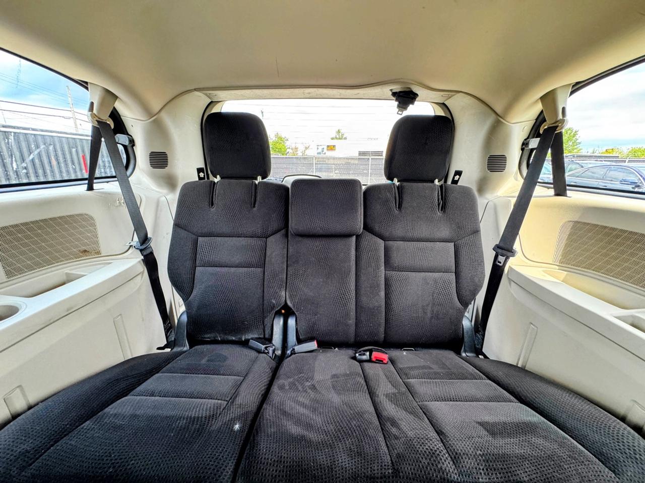 2016 Dodge Grand Caravan SXT Photo