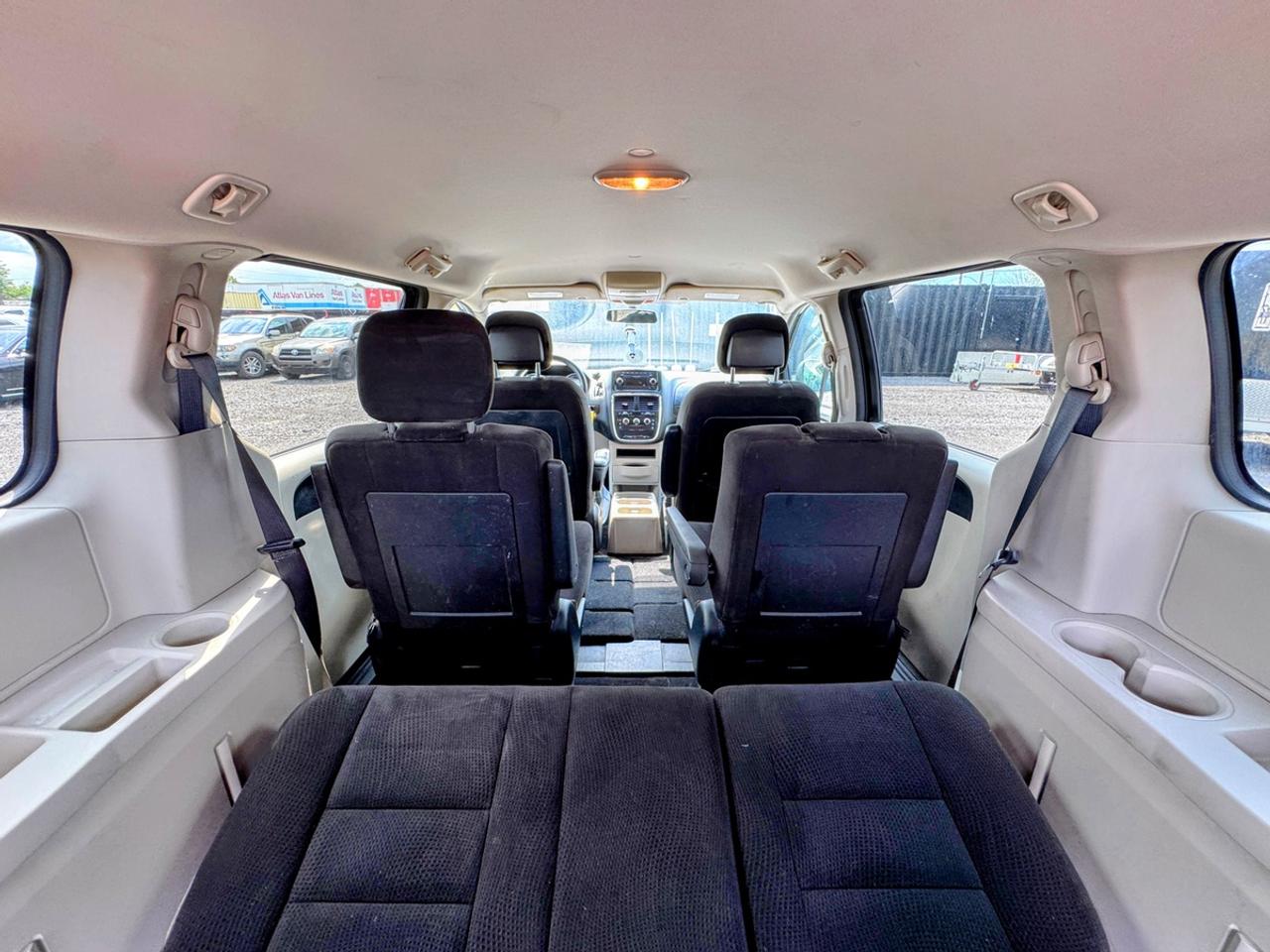 2016 Dodge Grand Caravan SXT Photo