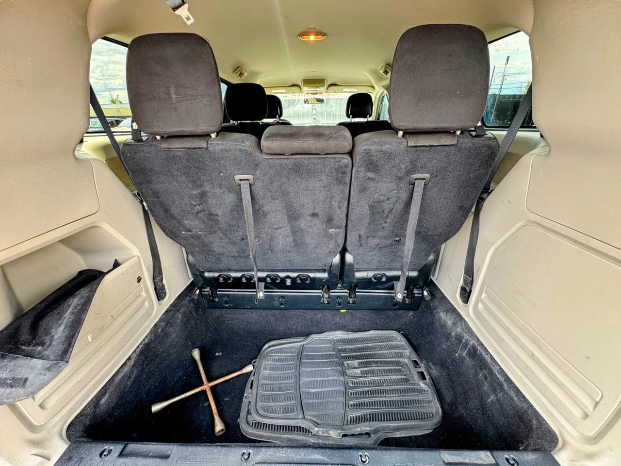 2016 Dodge Grand Caravan SXT Photo