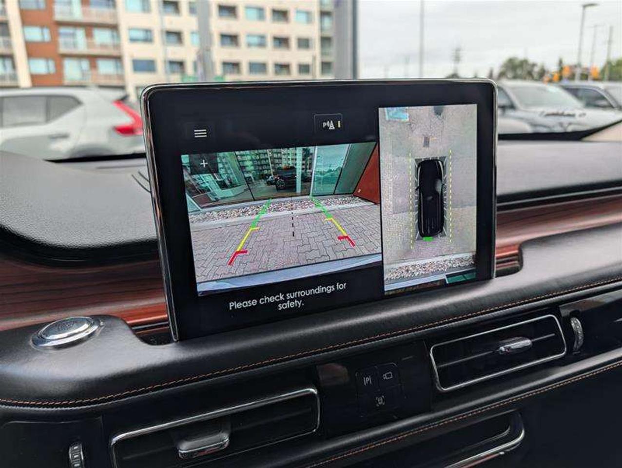 2022 Lincoln Aviator 301A   PHEV   Luxury   Tow   Massage   Dynamic Photo