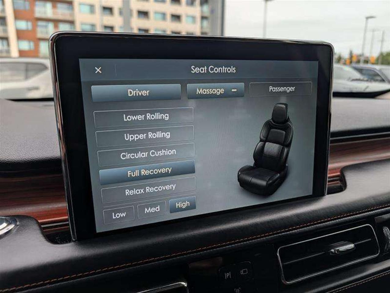 2022 Lincoln Aviator 301A   PHEV   Luxury   Tow   Massage   Dynamic Photo